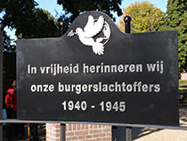 Onthulling plaquette, 21 sept 2019 bij bevrijdingsmonument.